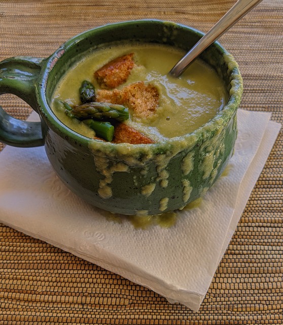 Kourtney’s go-to Ayurvedic Asparagus Soup Recipe – Poosh