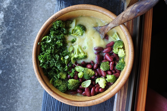 Minty Fresh Broccoli Chowder: A Light and Vibrant Soup Recipe